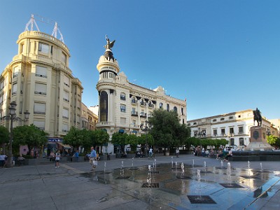 P000138