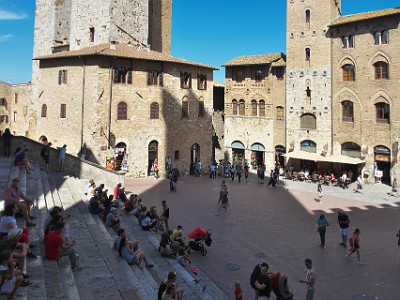 P000142
