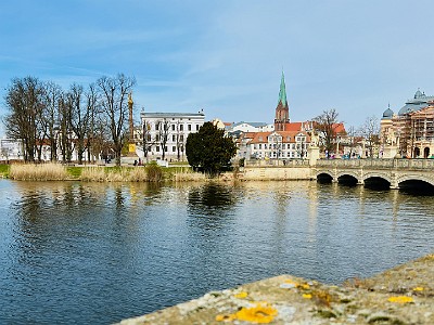 P000119