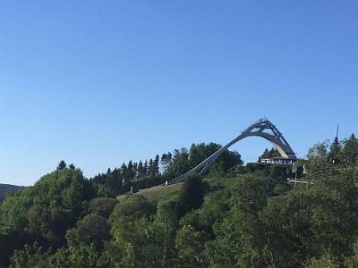 P000017